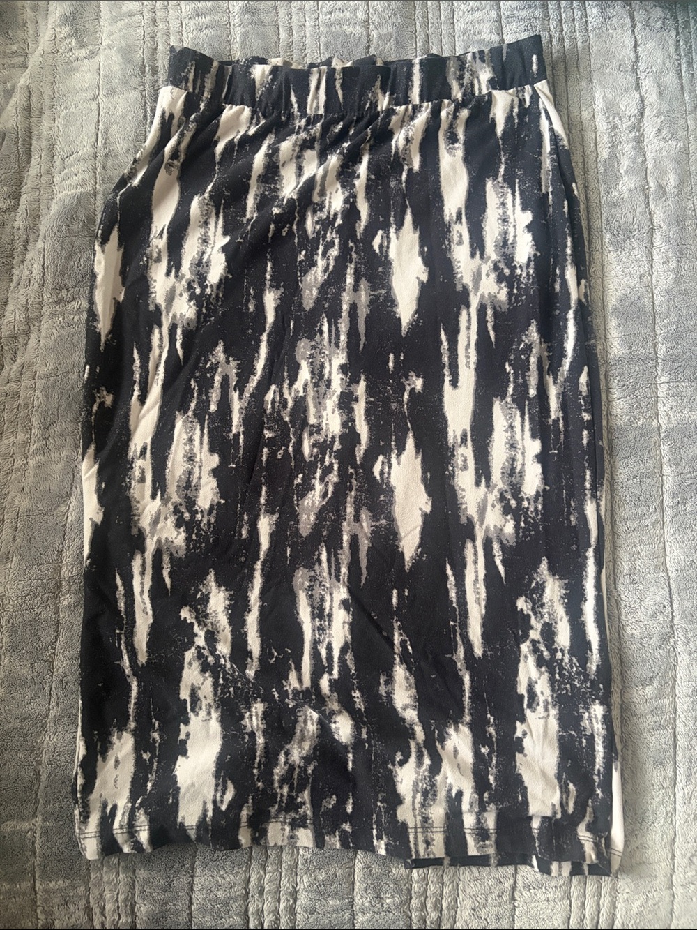 Black & White Abstract Print Midi Skirt - Unbranded